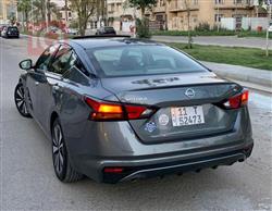 نيسان ألتيما